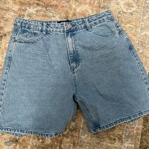 NWT Missguided Jean Shorts
